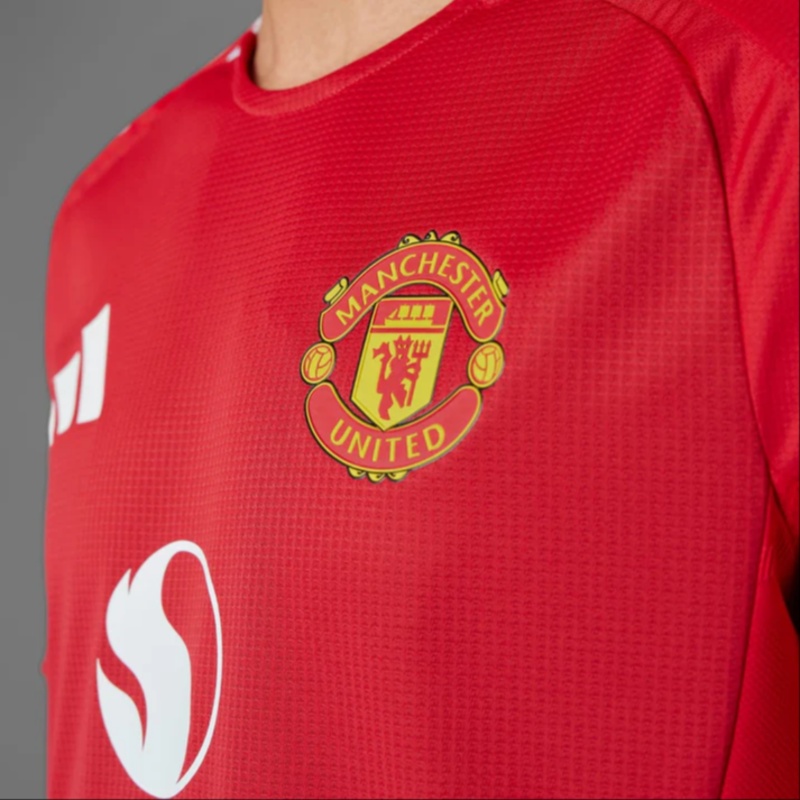 Manchester United Home Jersey 24/25 thumbnail